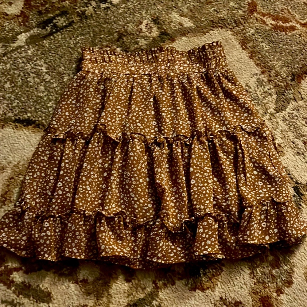 Cute skirt! Size small.